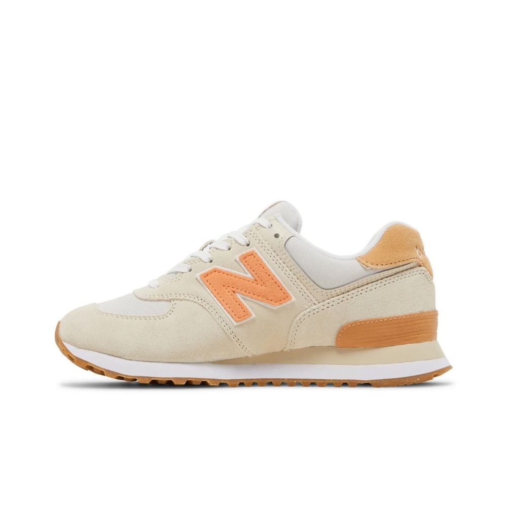 New Balance Wmns 574 'Calm Taupe' Size 6.5Preloved